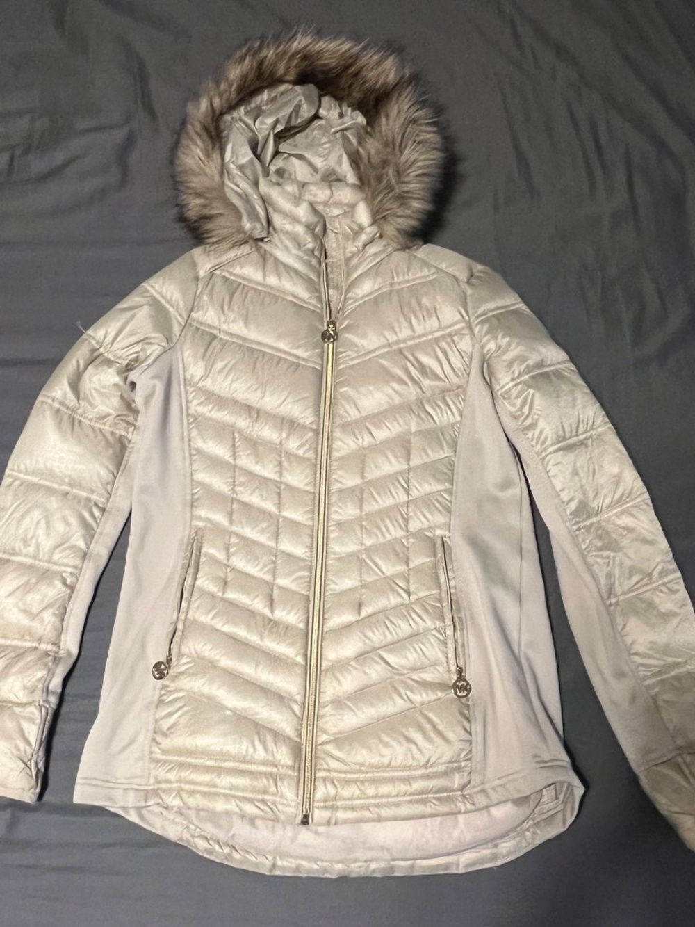 Michael Michael Kors Women’s S Down Puffer Jacket Faux Fur Hood Gold Zip Beige